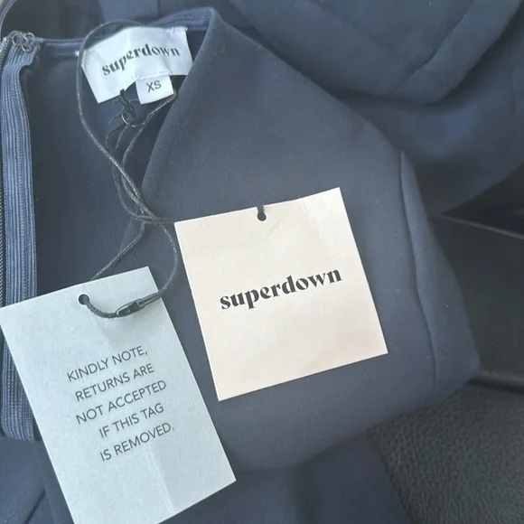 NWT SuperdownThea Deep V Jersey Romper in Navy - Picture 5 of 5